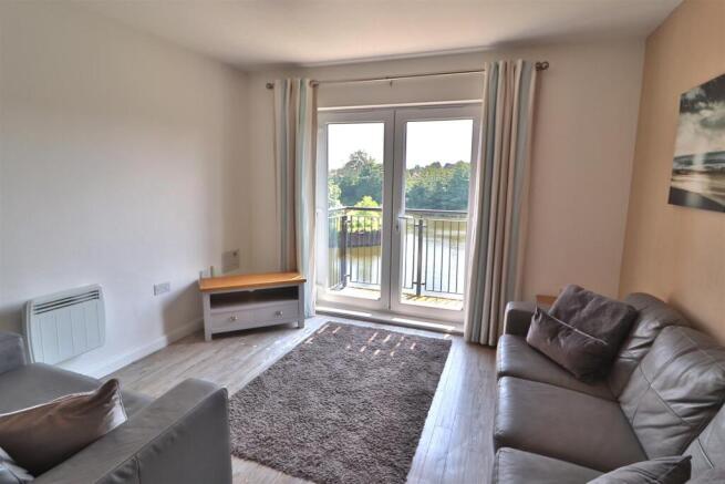 OPEN PLAN KITCHEN AND LIVING ROOM
