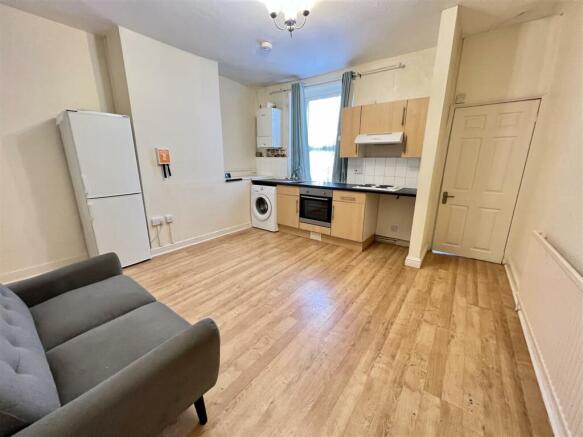 6 - Block of Flats for Auction, Staple Hill, Brist