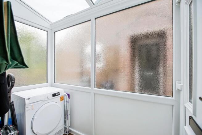 2 bed Semi-Detached Bungalow for sale Image 11