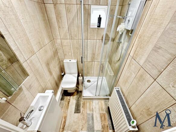 Family Shower Room