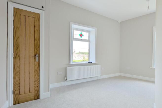 2 bed End of Terrace to rent Image 6