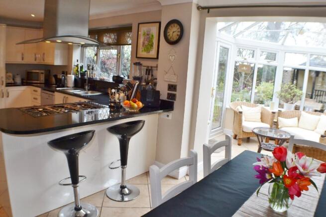 Kitchen into Conserv