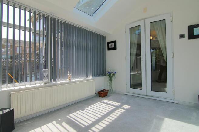 2 bed Semi-Detached for sale Image 9