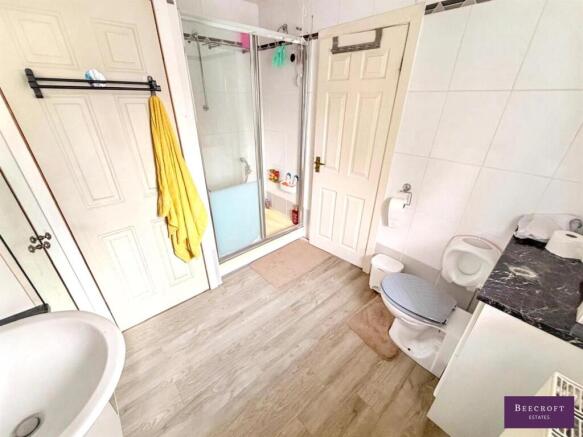 2 bed Semi-Detached for sale Image 11