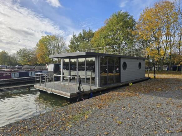 Crick Marina