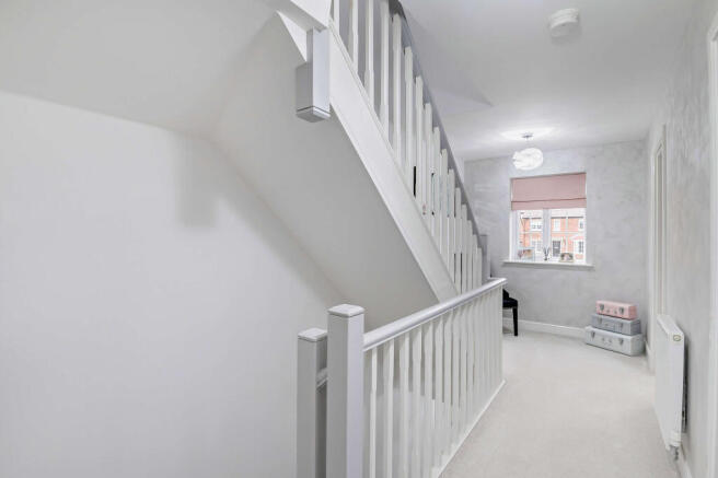 3 bed Semi-Detached for sale Image 12