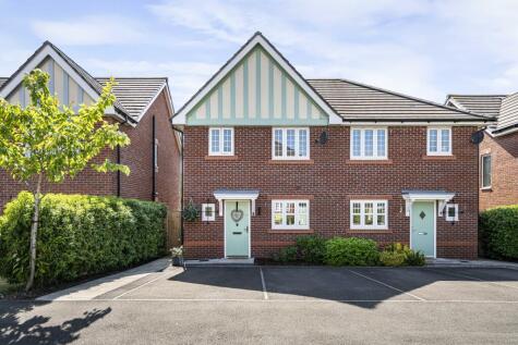 20 Silk Rose Drive, Macclesfield, Cheshire, SK11 7HR