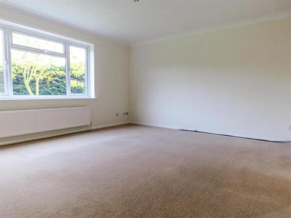 Lounge.JPG