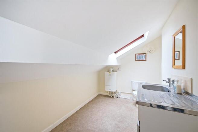 4 bed Terraced for sale Image 12