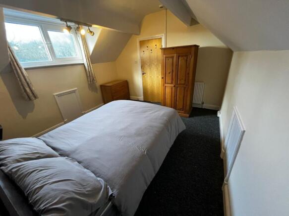 5 bed Terraced to rent Image 7