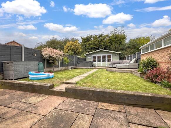 Well-Appointed Rear Garden 651