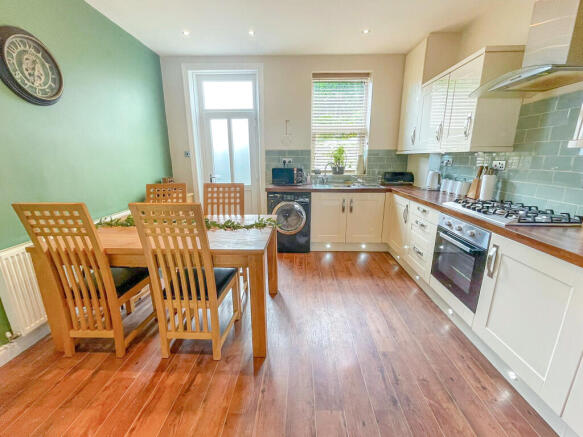2 bed Terraced for sale Image 4