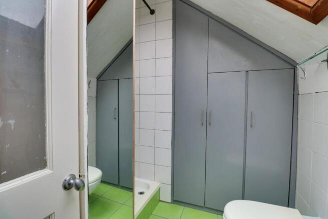Top Floor Bathroom.jpg