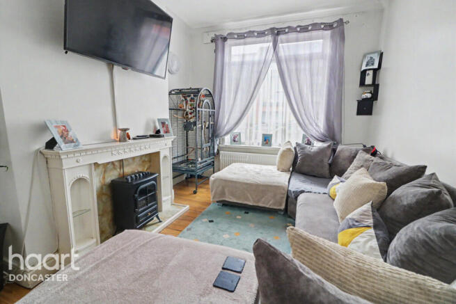 3 bed Terraced for sale Image 6