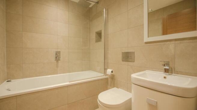 2 bed Apartment to rent Image 5