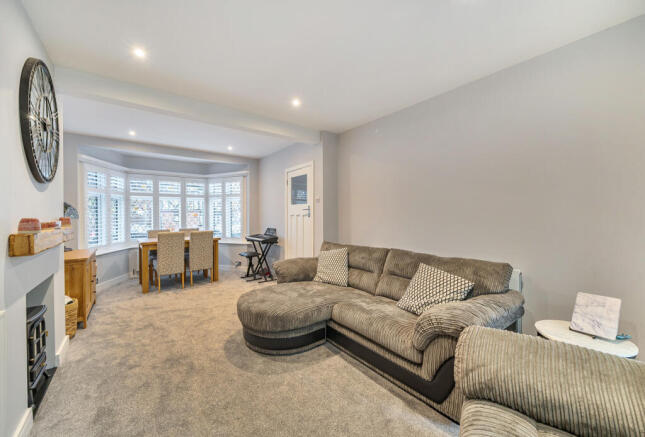 1374054-18-6900f3...