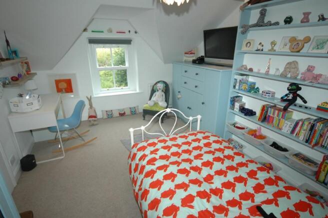 BEDROOM 5
