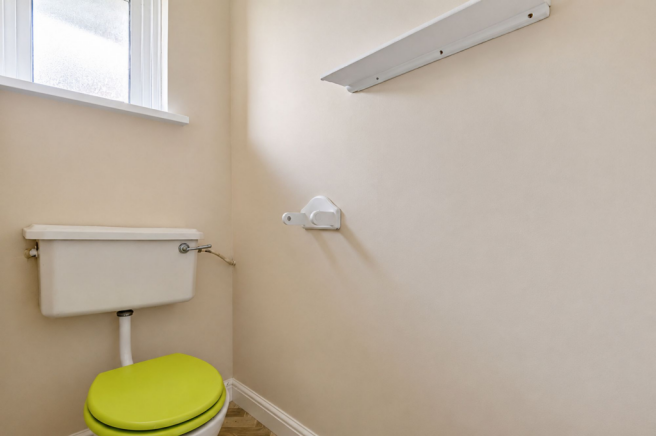 3 bed Terraced to rent Image 7