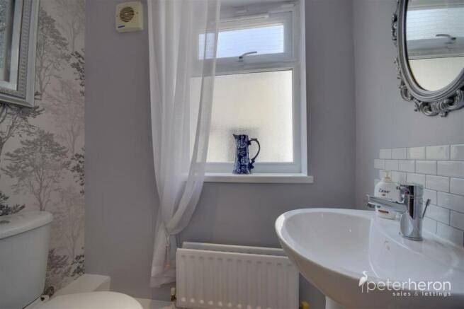 Cloakroom/WC