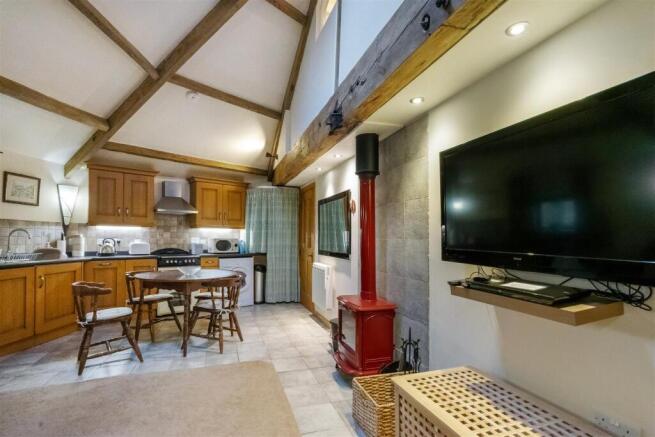 2 bed Cottage for sale Image 7