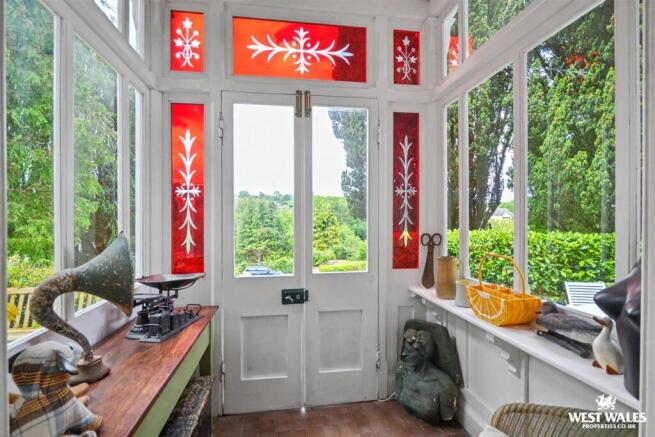 Entrance porch