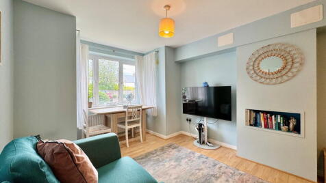 Victoria Grove, Newbury, RG14 7RA