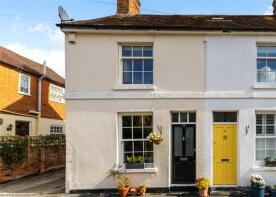 54, Long Garden Walk West, Farnham GU9 7HX