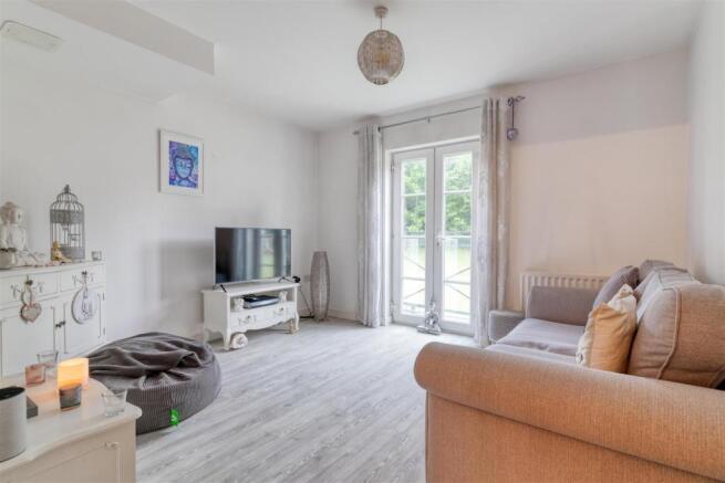 Sandpiper Close-2.jpg