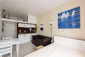 Flat 5a, 59, Harrington Gardens, London SW7 4JZ