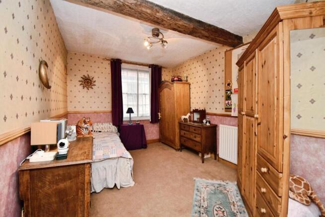 4 bed Terraced for sale Image 11