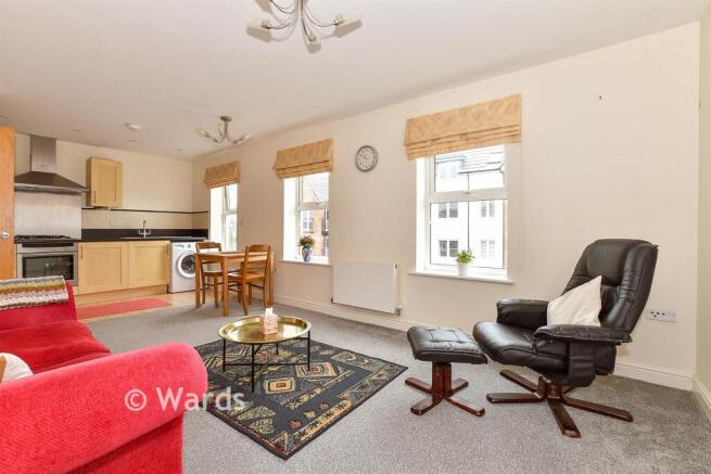 Kitchen/ Lounge