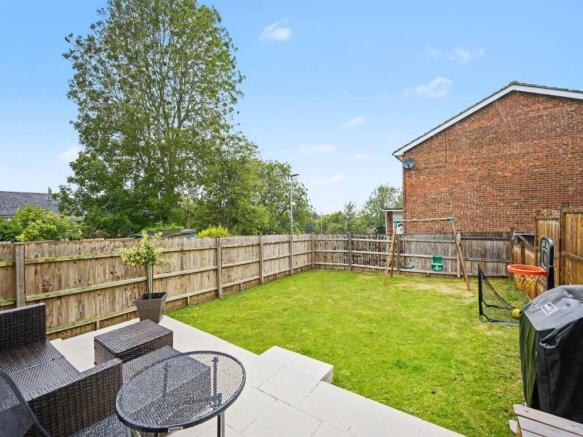 20_Rear_Garden_Patio