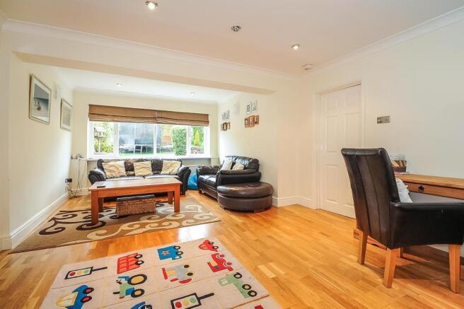 Living/Dining Room