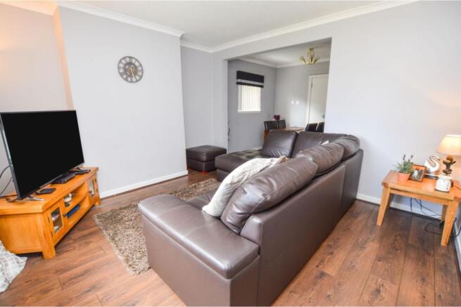 Lounge/Dining Room
