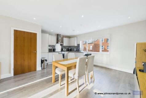 Mead Court, Chertsey, Surrey, KT16