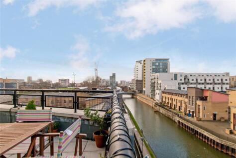 Locksons Close, E14