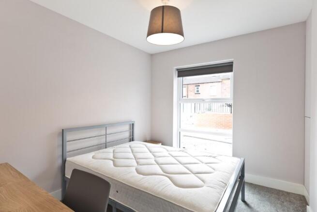 2 bed Apartment to rent Image 5
