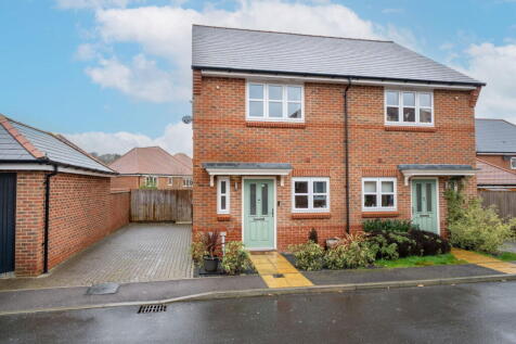 Buckthorn Road , Whitchurch , RG28 7FZ
