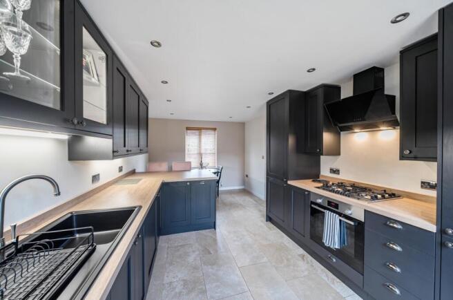 1410359-20-698ca5...