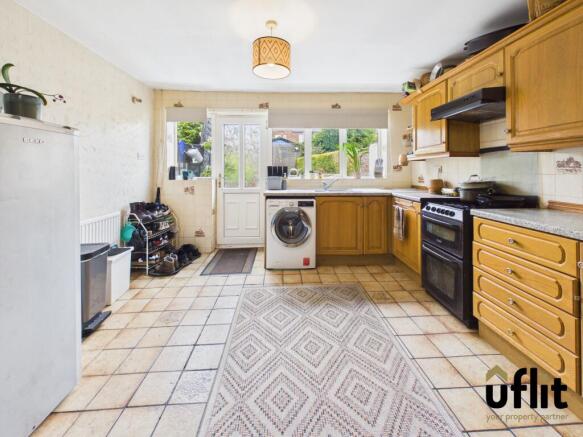3 bed Terraced for sale Image 12