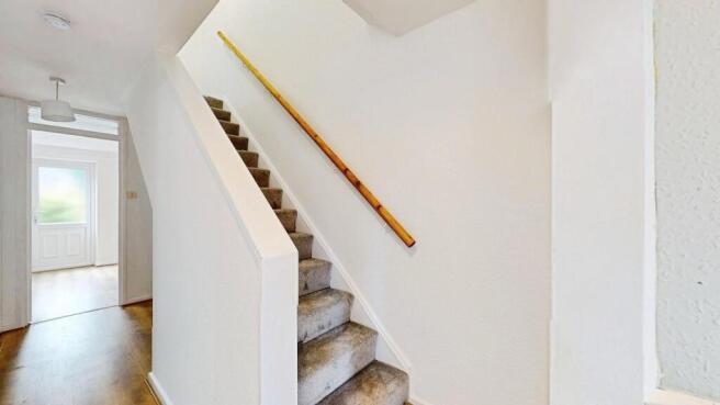 3 bed Semi-Detached to rent Image 8