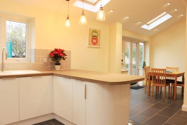 Kitchen/Dining Area