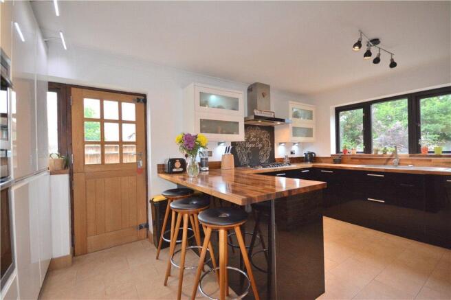 Kitchen/Breakfast Ro