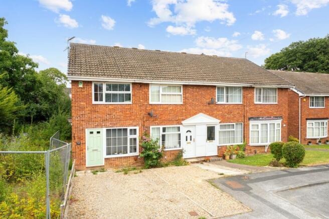 2 bed End of Terrace to rent Image 8