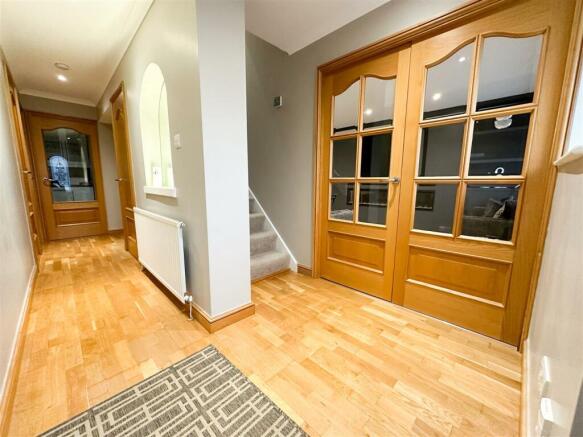 ENTRANCE HALLWAY