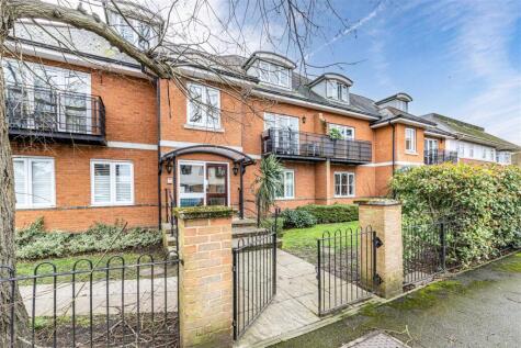 Pond House, Abbey Road, Chertsey