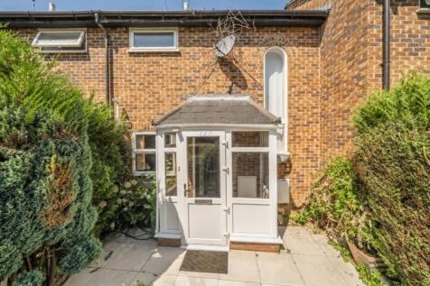 Fisherman Close, Richmond, TW10