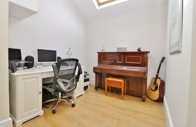 Photo 11