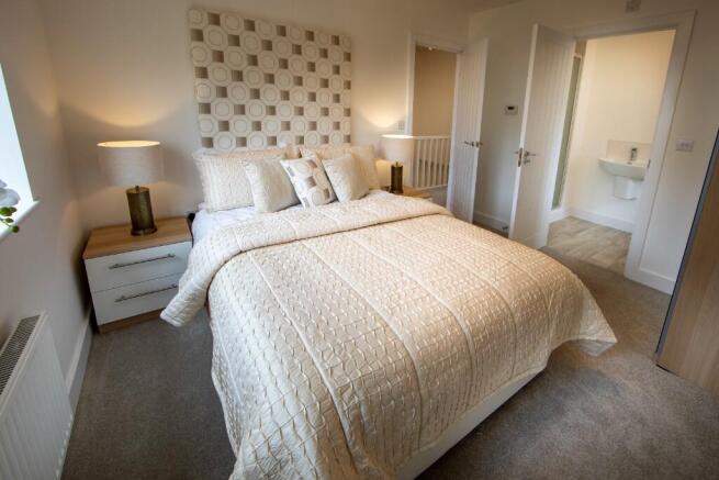 3 bed Semi-Detached for sale Image 6