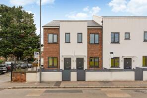 96, Gordon Road, High Wycombe HP13 6AW